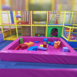 Ігровий манеж для дітей