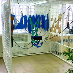 Кабіна для кінезотерапії з розвантажувальною системою